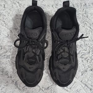 Nike Triple Black Athletic Shoes
